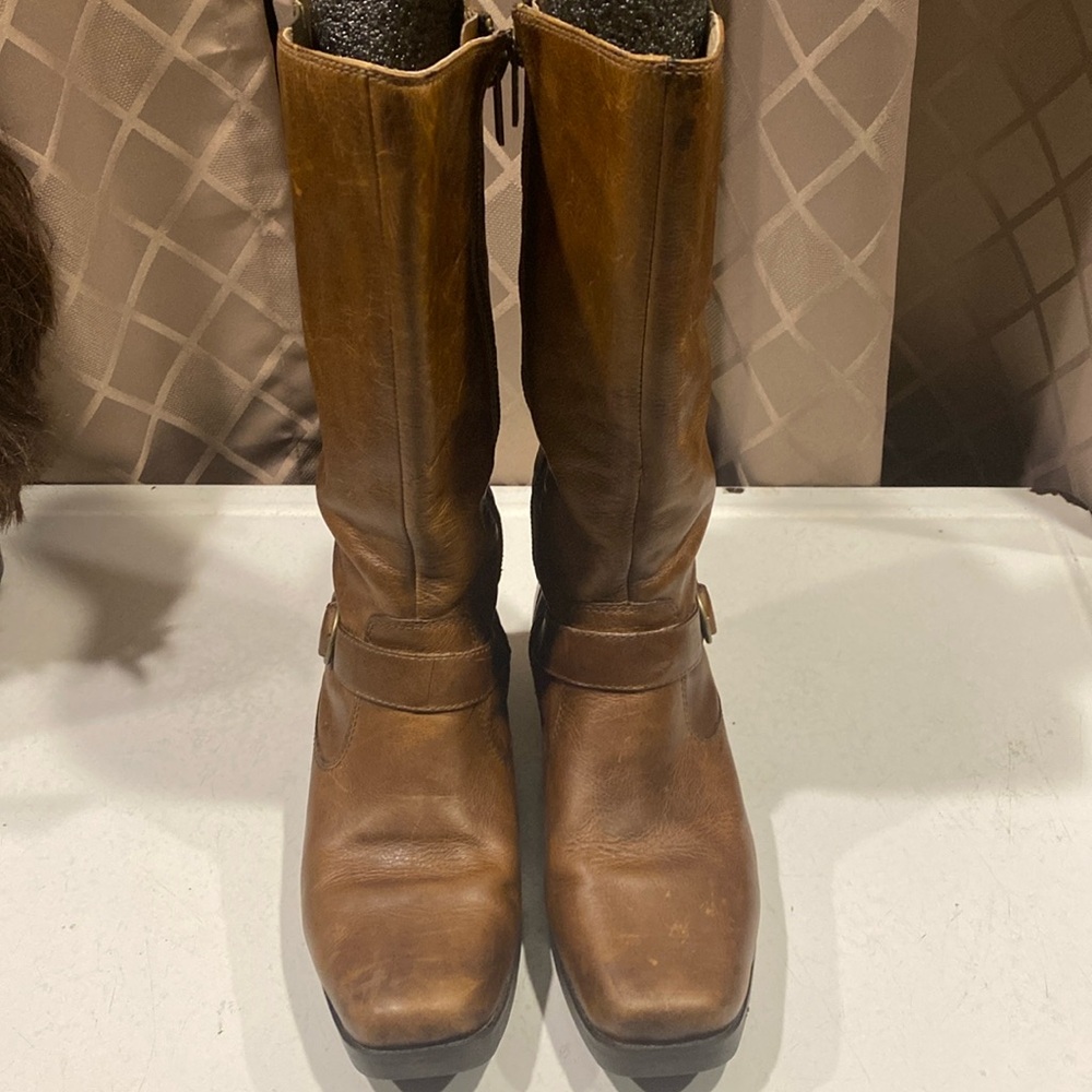 Bogs “Gretchen” Tall Leather Square Toe Boots, Size 9